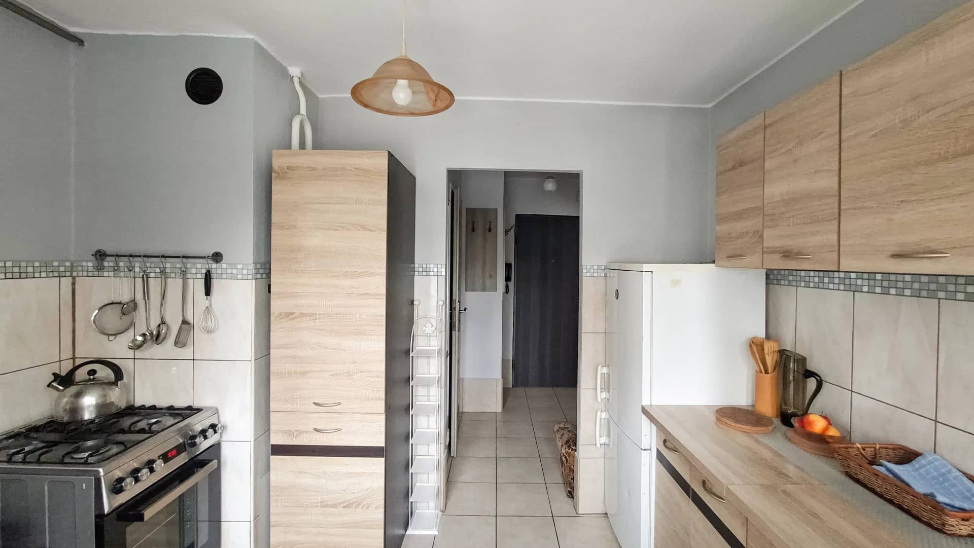 Bezpośrednio: słoneczna kawalerka, Tysiąclecie, 30m2, oddzielna kuchnia