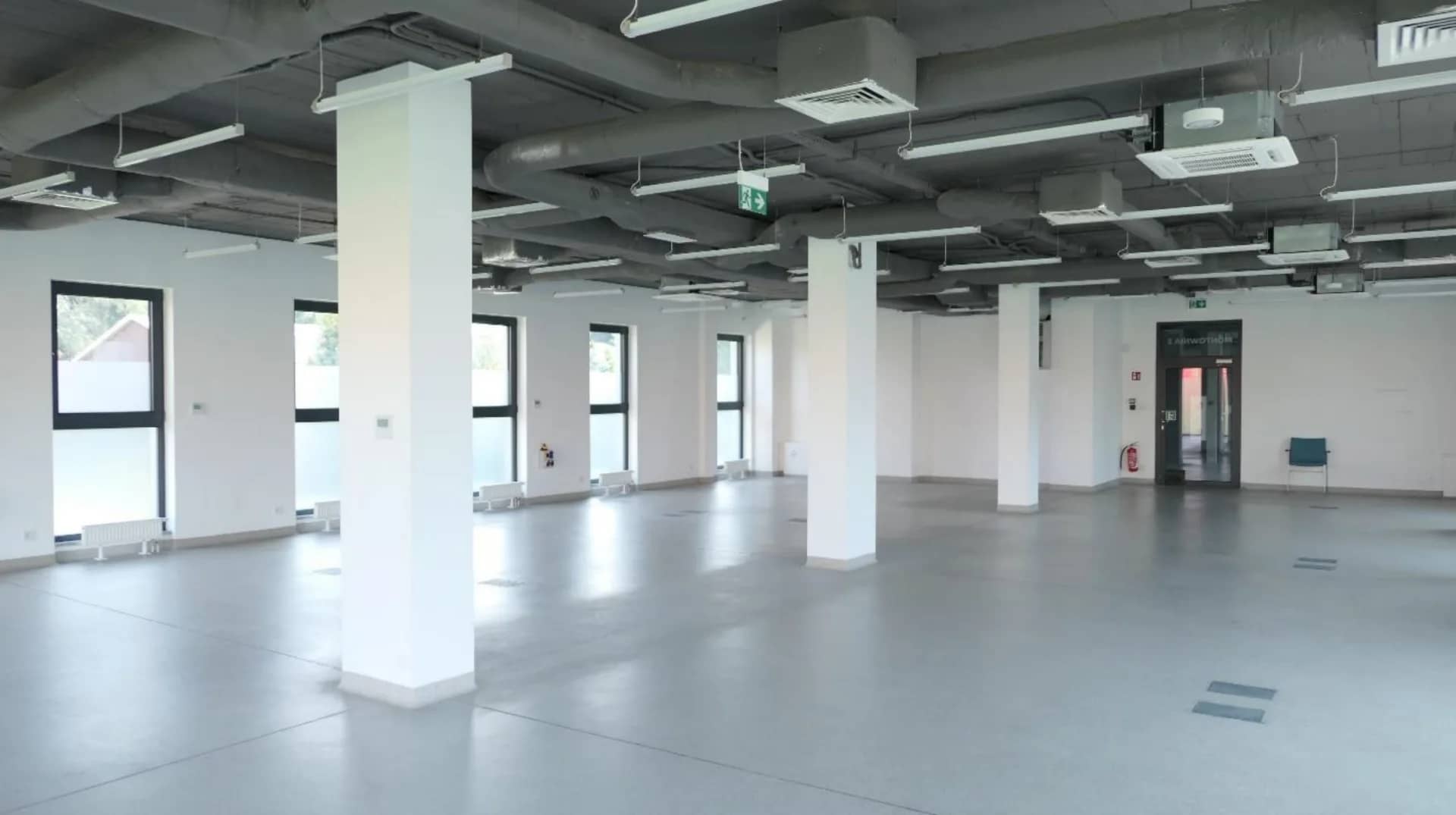 Wawer-Gocław nowoczesne biuro 220m2 do aranżacji