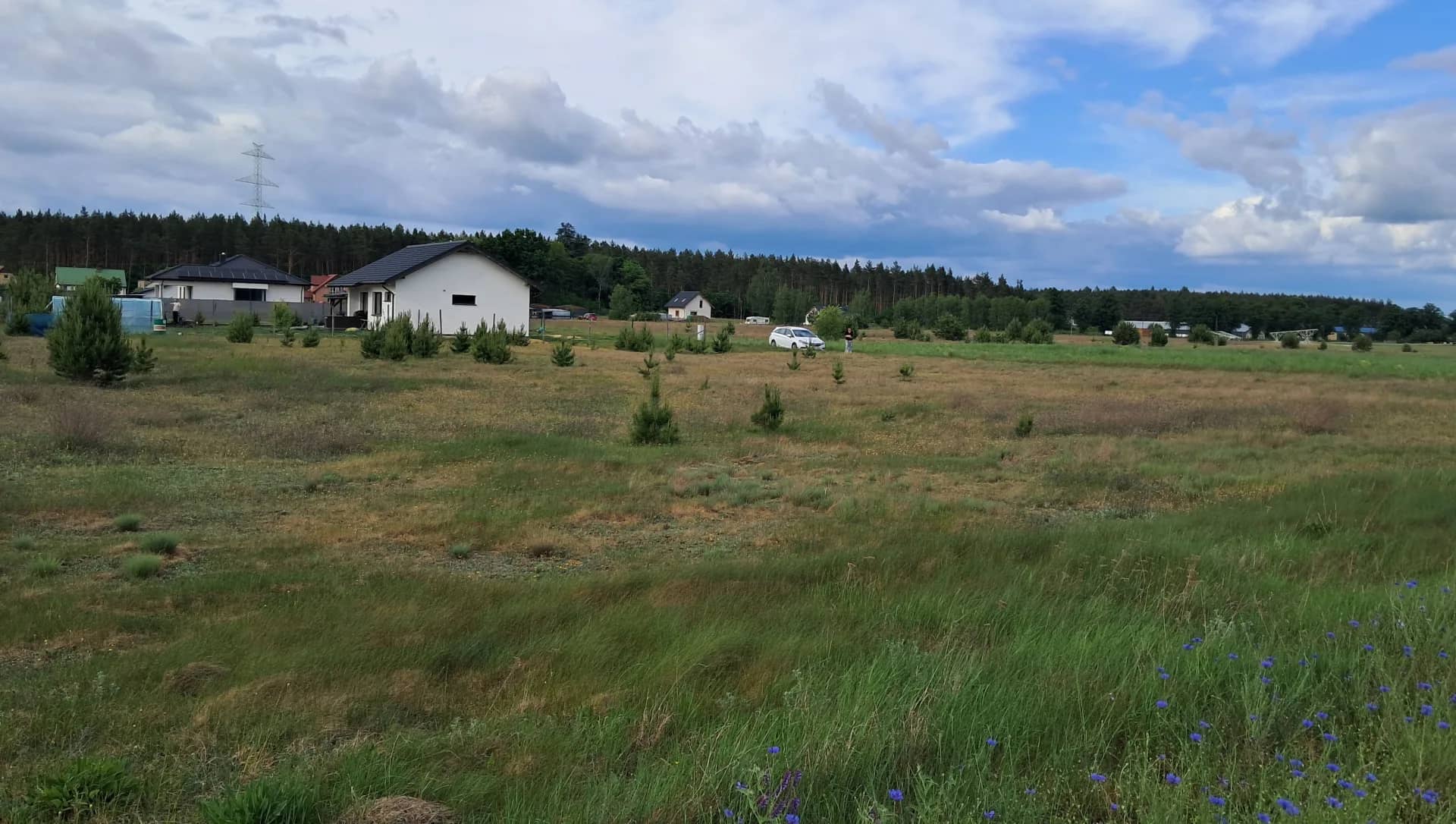 Działka budowlana Dolnik 1074 m2. Wydane WZ.