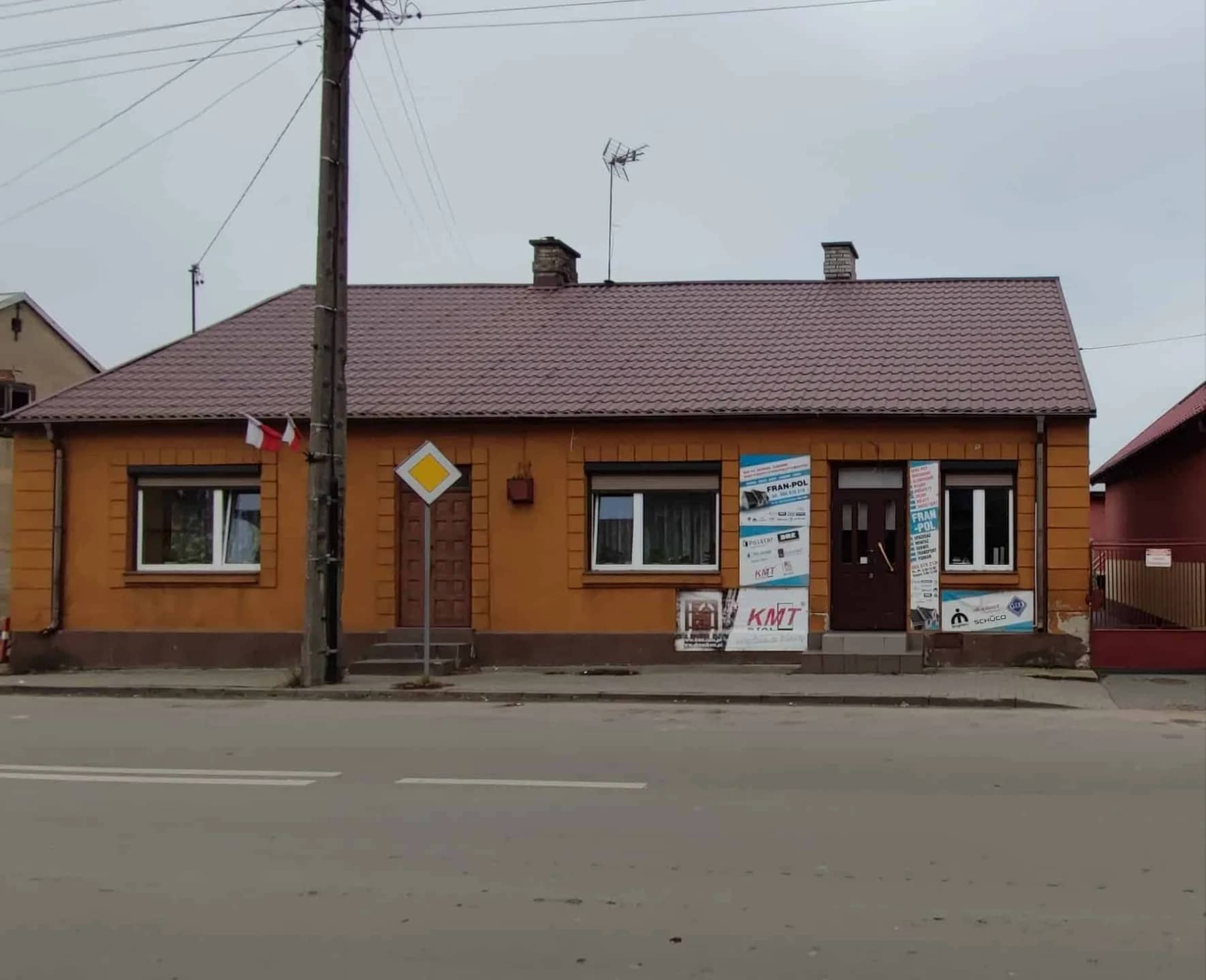 Dom w miejsc. Bodzanów k. Płocka w centrum 123 m2 do zamieszkania