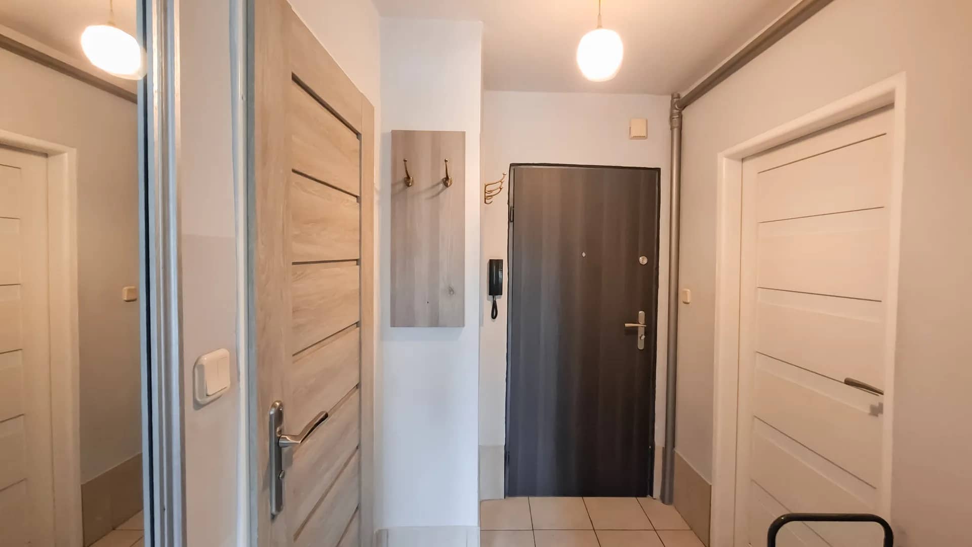 Bezpośrednio: słoneczna kawalerka, Tysiąclecie, 30m2, oddzielna kuchnia