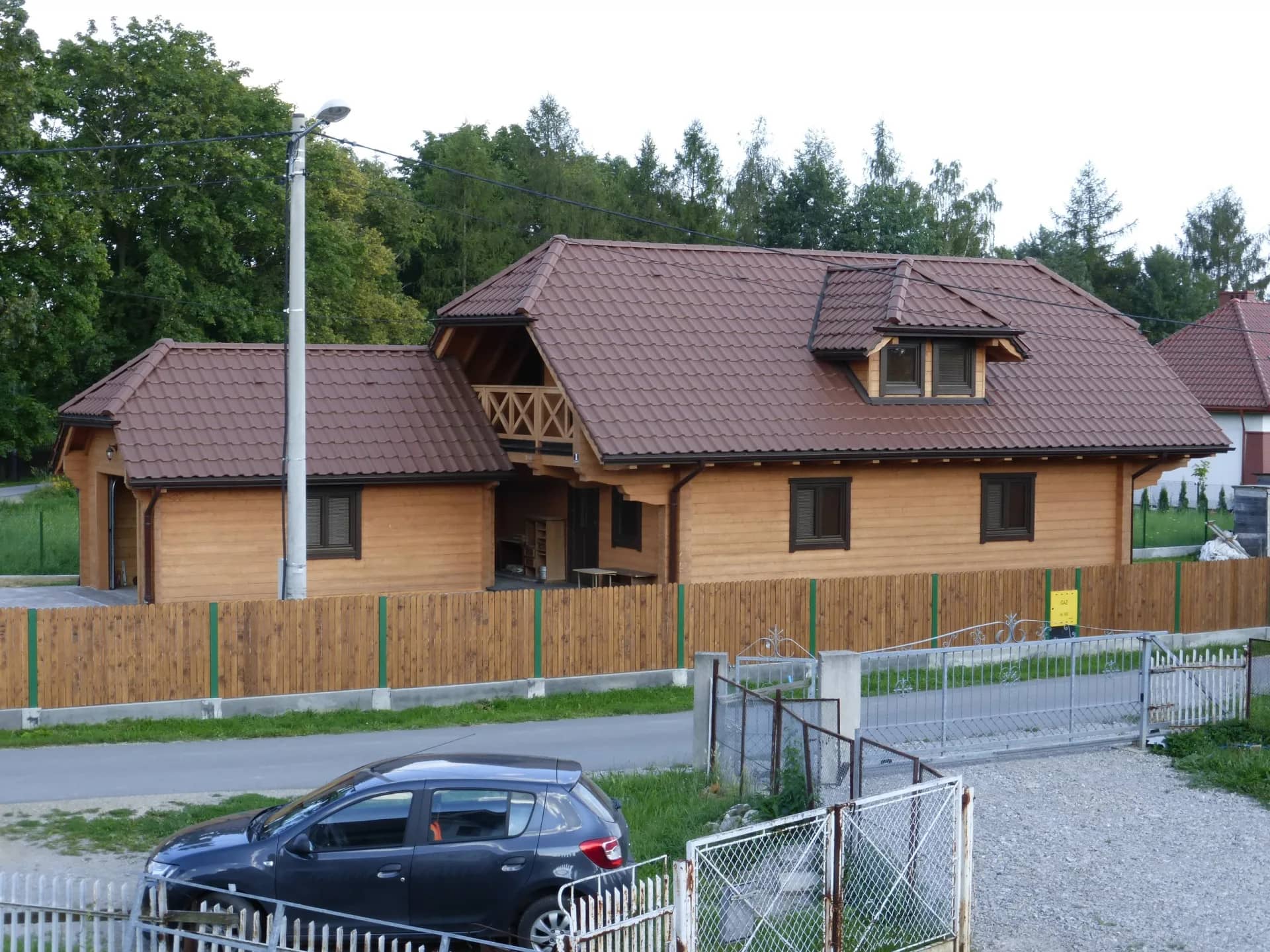 Sprzedam dom z bali i letniskowy z bali