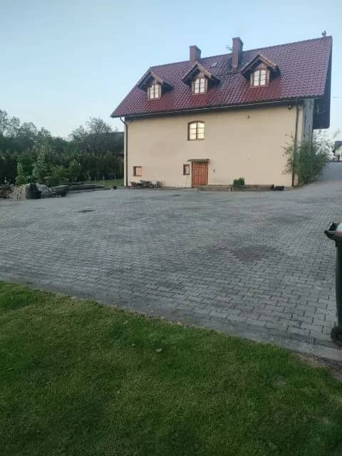 Piekny dom 230m2 z duza dzialka 54 ar i ogrodem