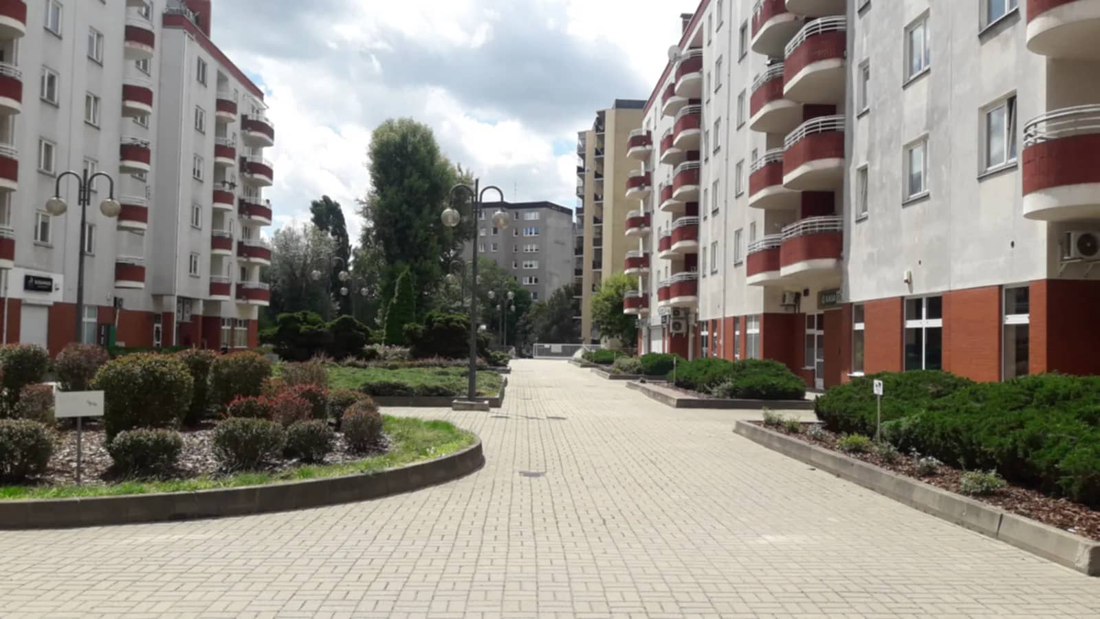 Warszawa Praga Płd Gocław Abrahama 43m2 pokój kuchnia garaż