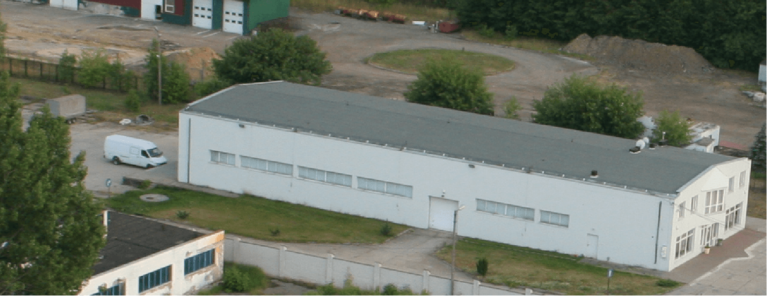 Biurowiec z halą magazynową