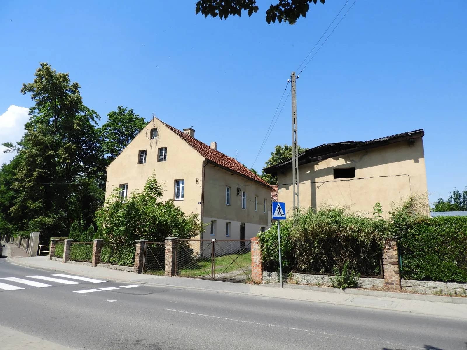 Lokale MIESZKALNO-USŁUGOWE , działka budowlana, ogród