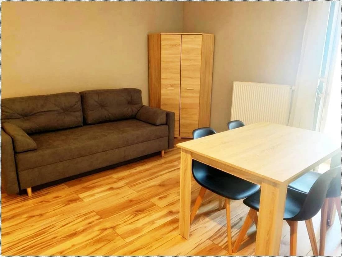 Umeblowane mieszkanie z dużym tarasem na parterze