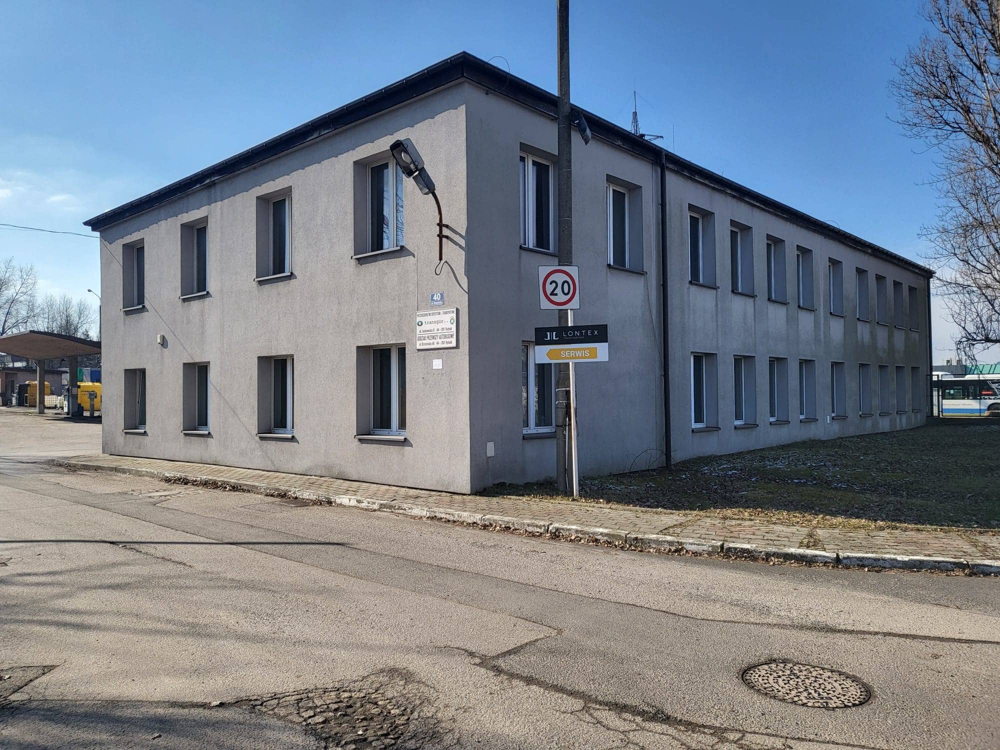 OFERTA WYNAJMU POMIESZCZEŃ zlokalizowanych w Rybniku przy ul. Brzezińskiej 40