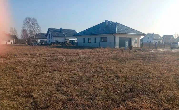 Działka budowlana z WZ , 2 km od stacji PKP Pilawa