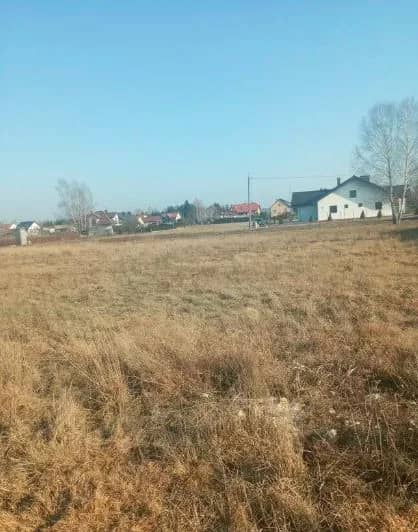 Działka budowlana z WZ , 2 km od stacji PKP Pilawa