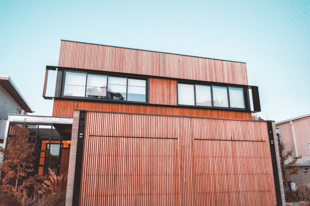 Nowoczesna technologia budowy domu z drewna