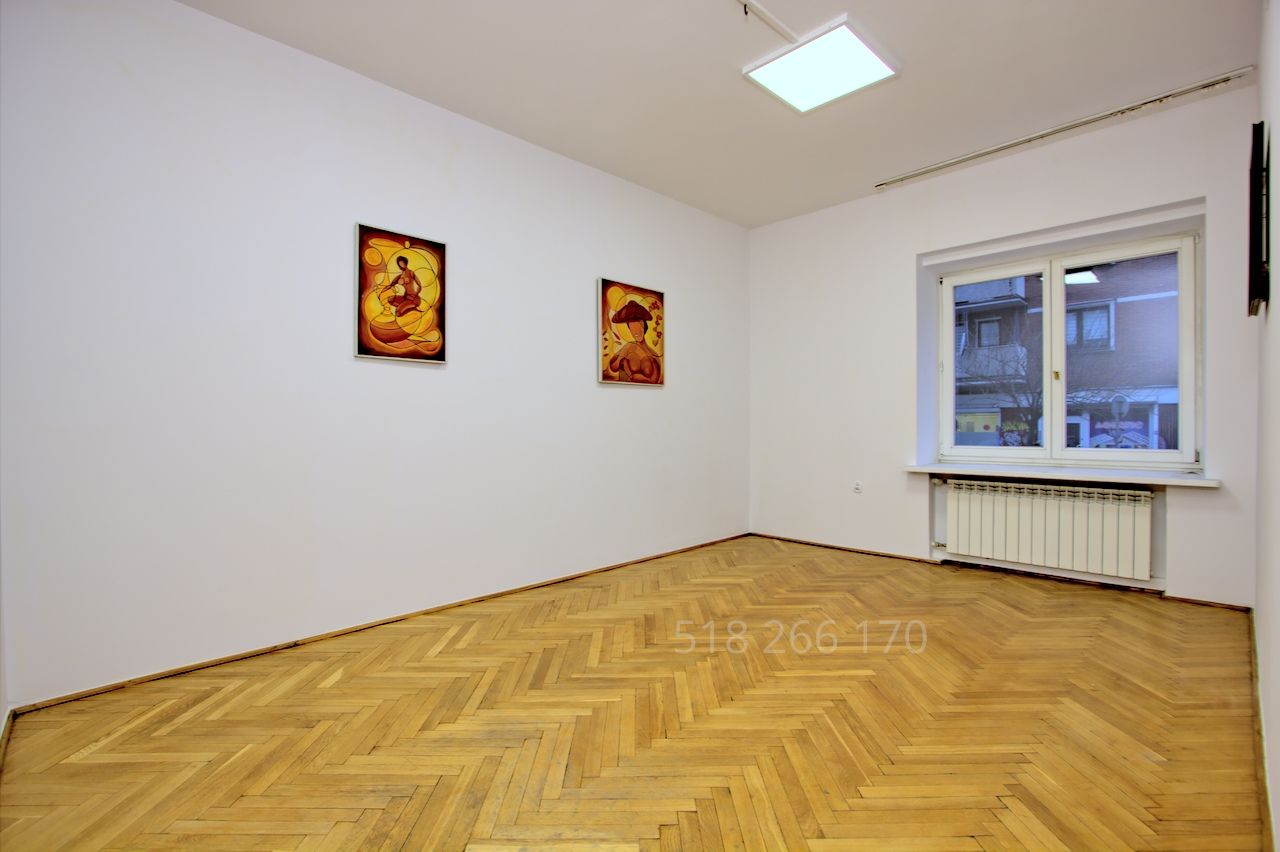 Mieszkanie, Biuro lub Kancelaria w kamienicy ul. Tamka 5