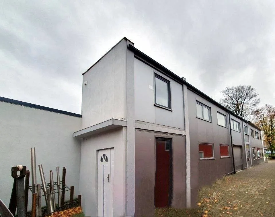 Hala produkcyjno-magazynowa i biurowa o przeznaczeniu handlowo – usługowym