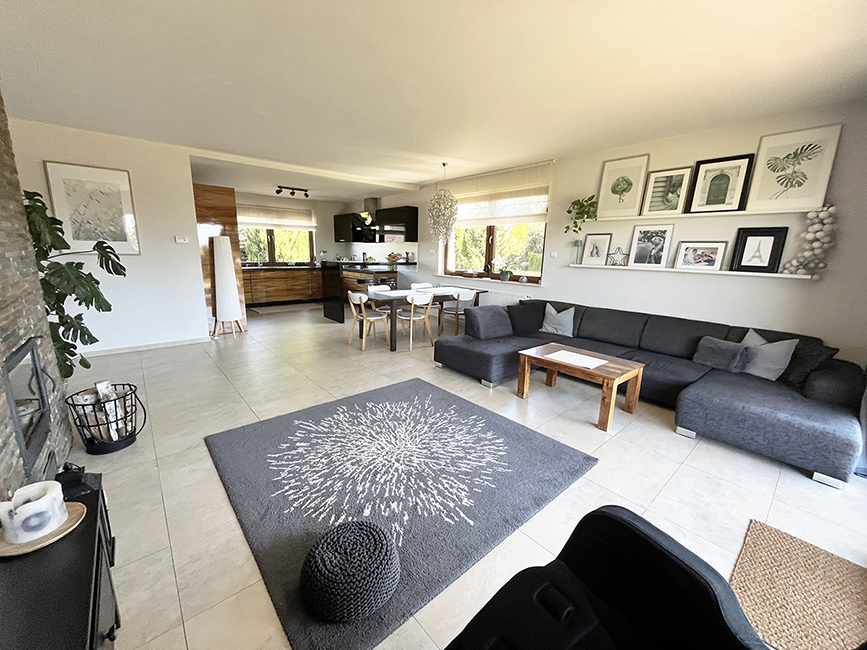 Sprzedam dom wolnostojący z garażem Sierosław pod Poznaniem