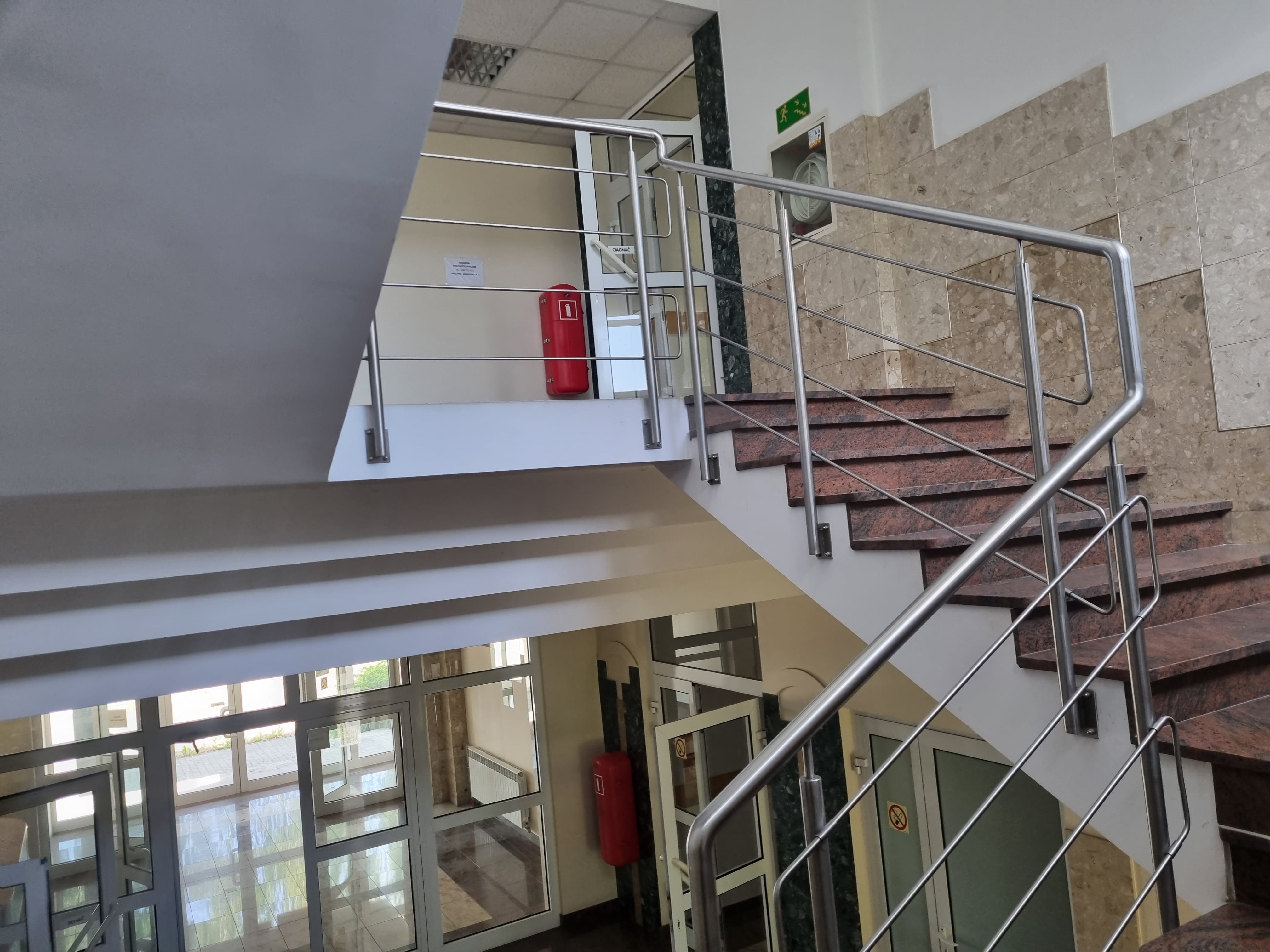 Sprzedam biurowiec bezpośrednio w stanie deweloperskim. OKAZJA !!