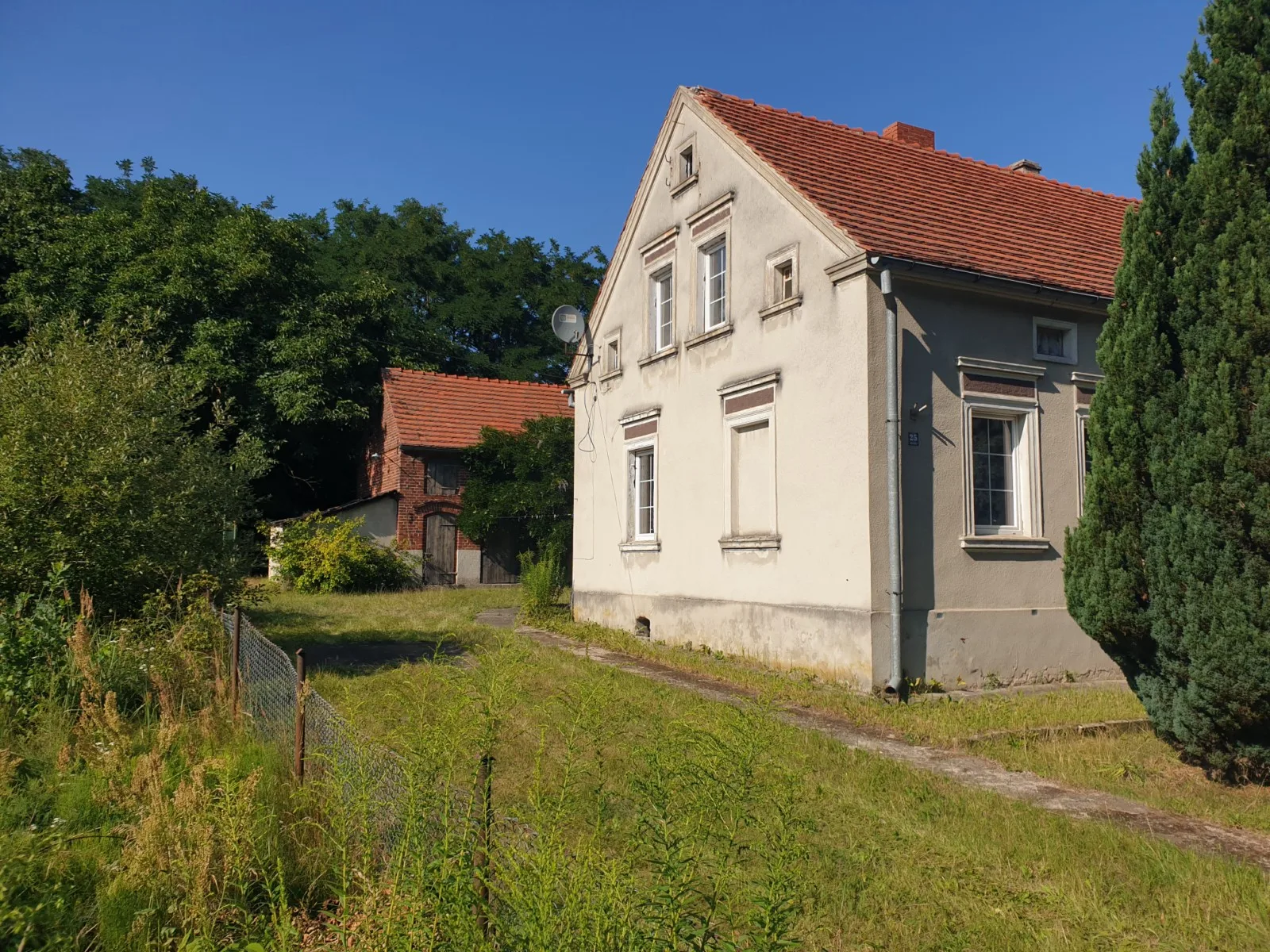 Dom 188 m² z działką 1749 i zabudowaniami gosp. Krosno Odrz.