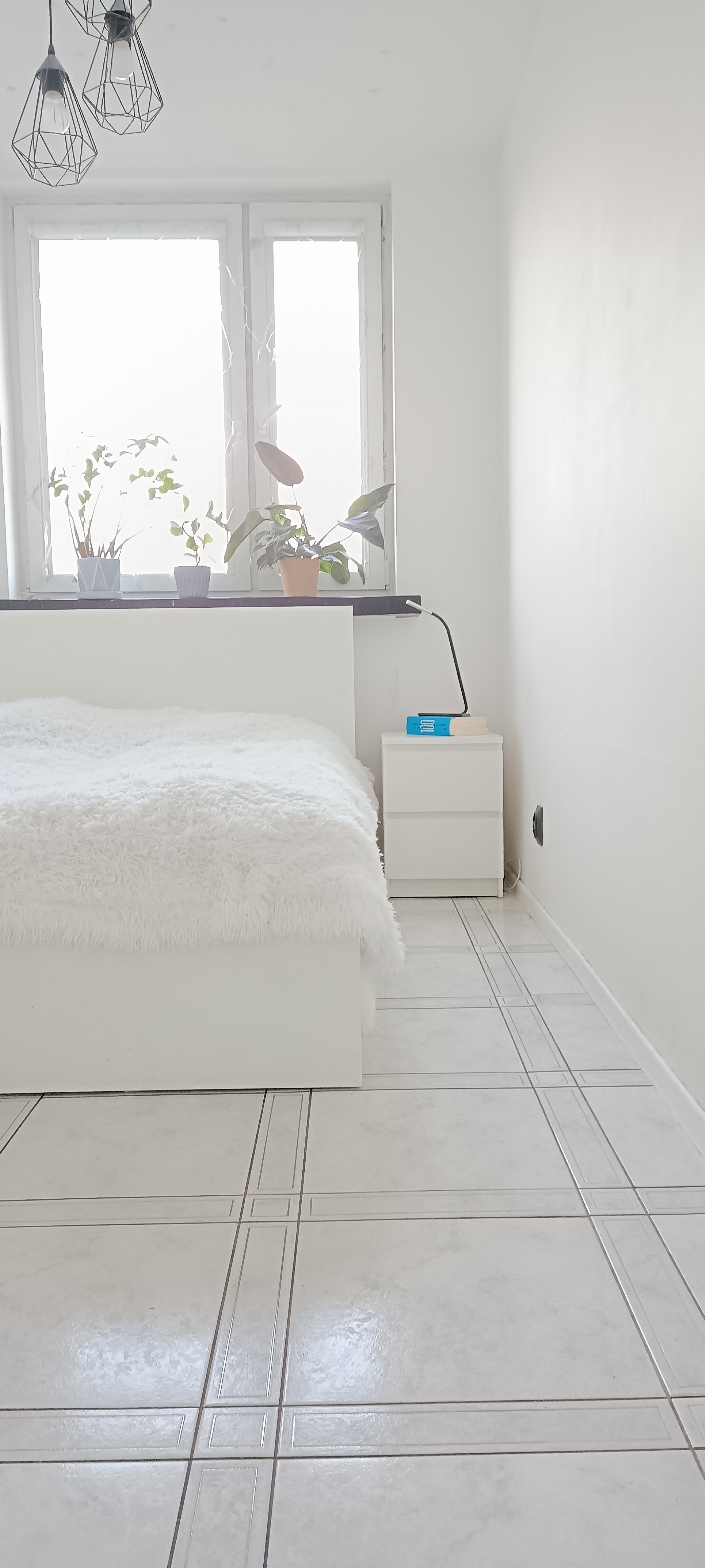 Przestronne czteropokojowe mieszkanie z balkonem na Bielanach – dla rodziny lub pod inwestycję