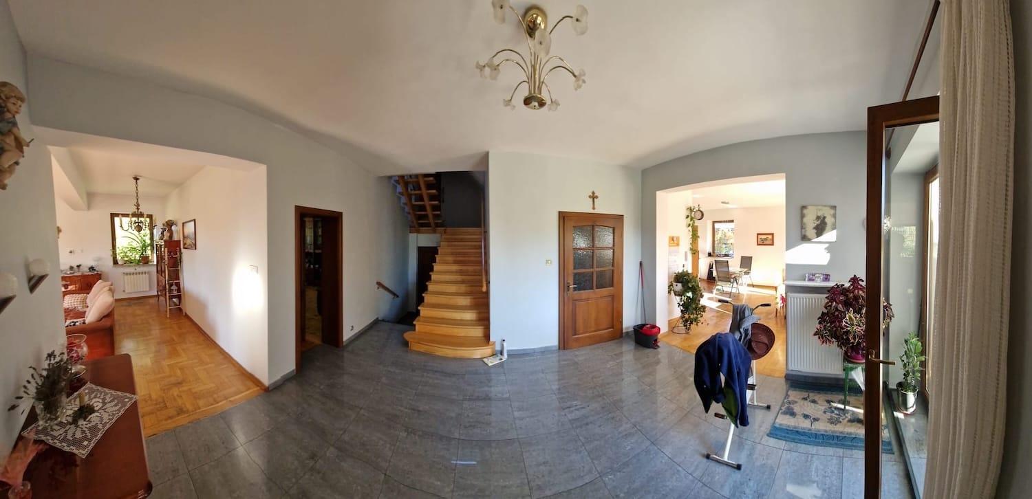 Duży dom w sadzie + działka 5500m