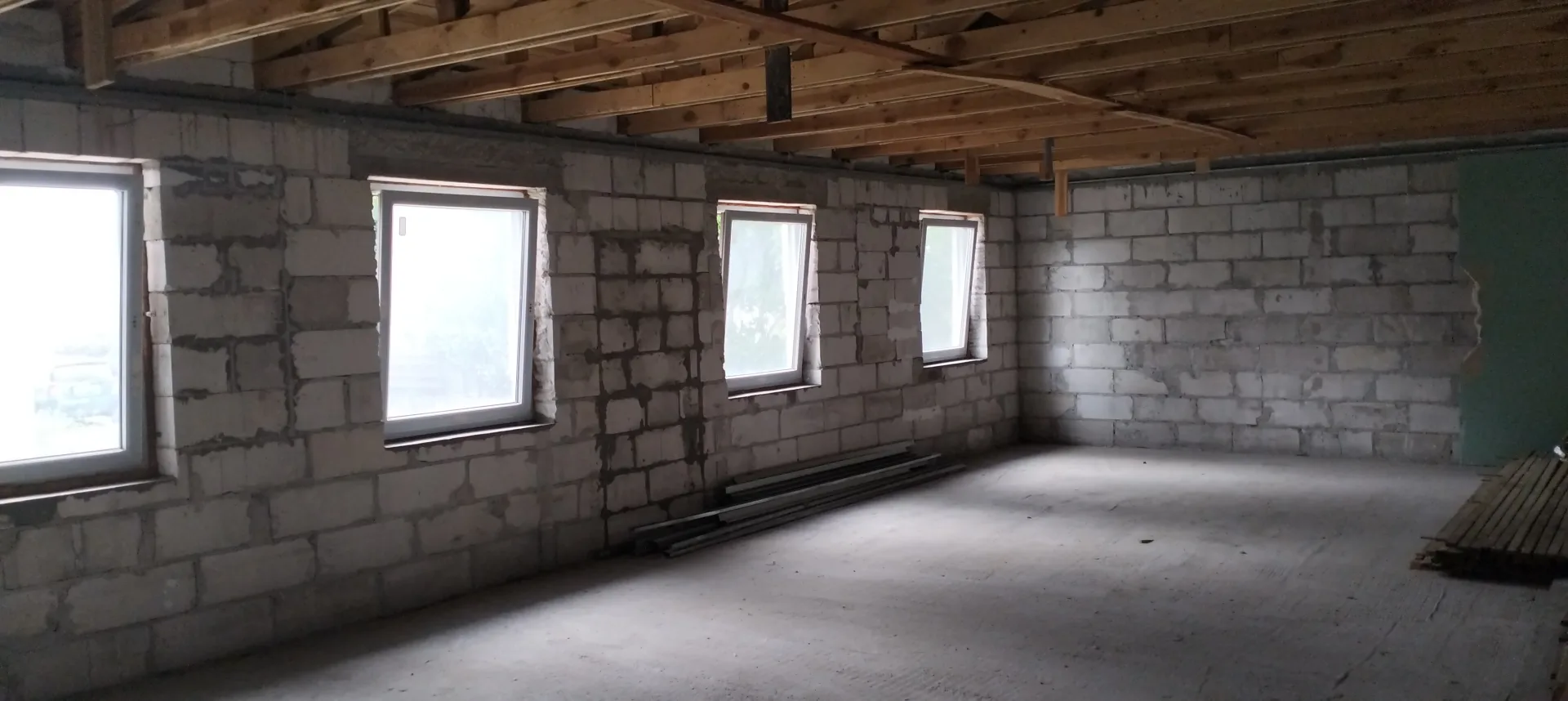 DOM / PÓŁ DOMU - wolnostojący, BEZ POŚREDNIKÓW, 2xPC, 2xPV