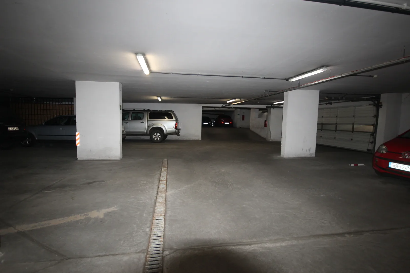 2 Miejsca Postojowe (22m2) okolice Placu Kromera (Wrocław)