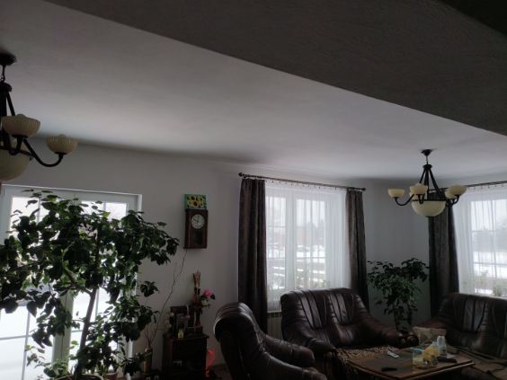 Na sprzedaż działka z domem jednorodzinnym i budynkiem gospodarczym w dobrej lokalizacji