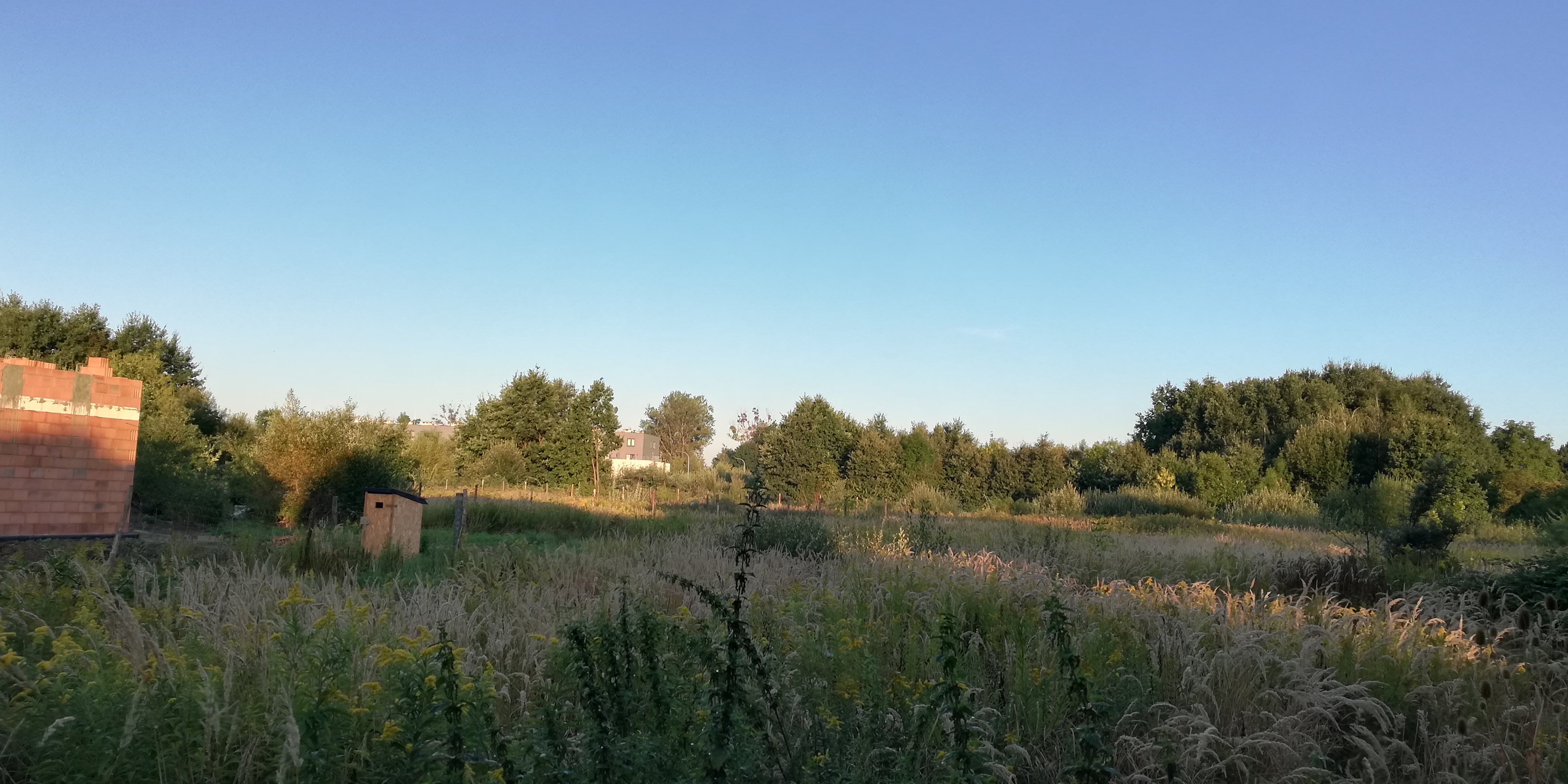 Sprzedam działkę budowlaną Wrocław- Krzyki 1691 m2.