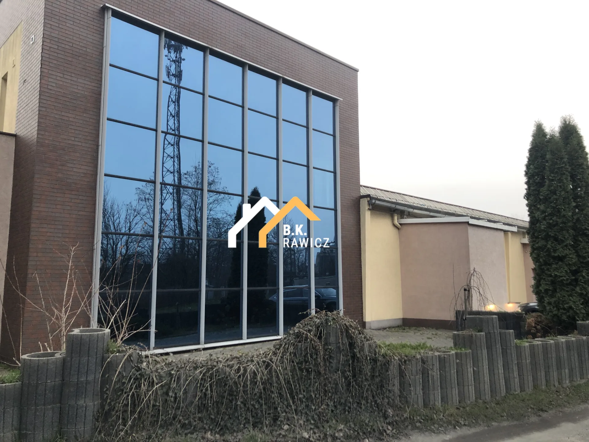 Na sprzedaż | Kompleks Produkcyjno-Handlowo-Biurowy RAWICZ ul. Armii Krajowej