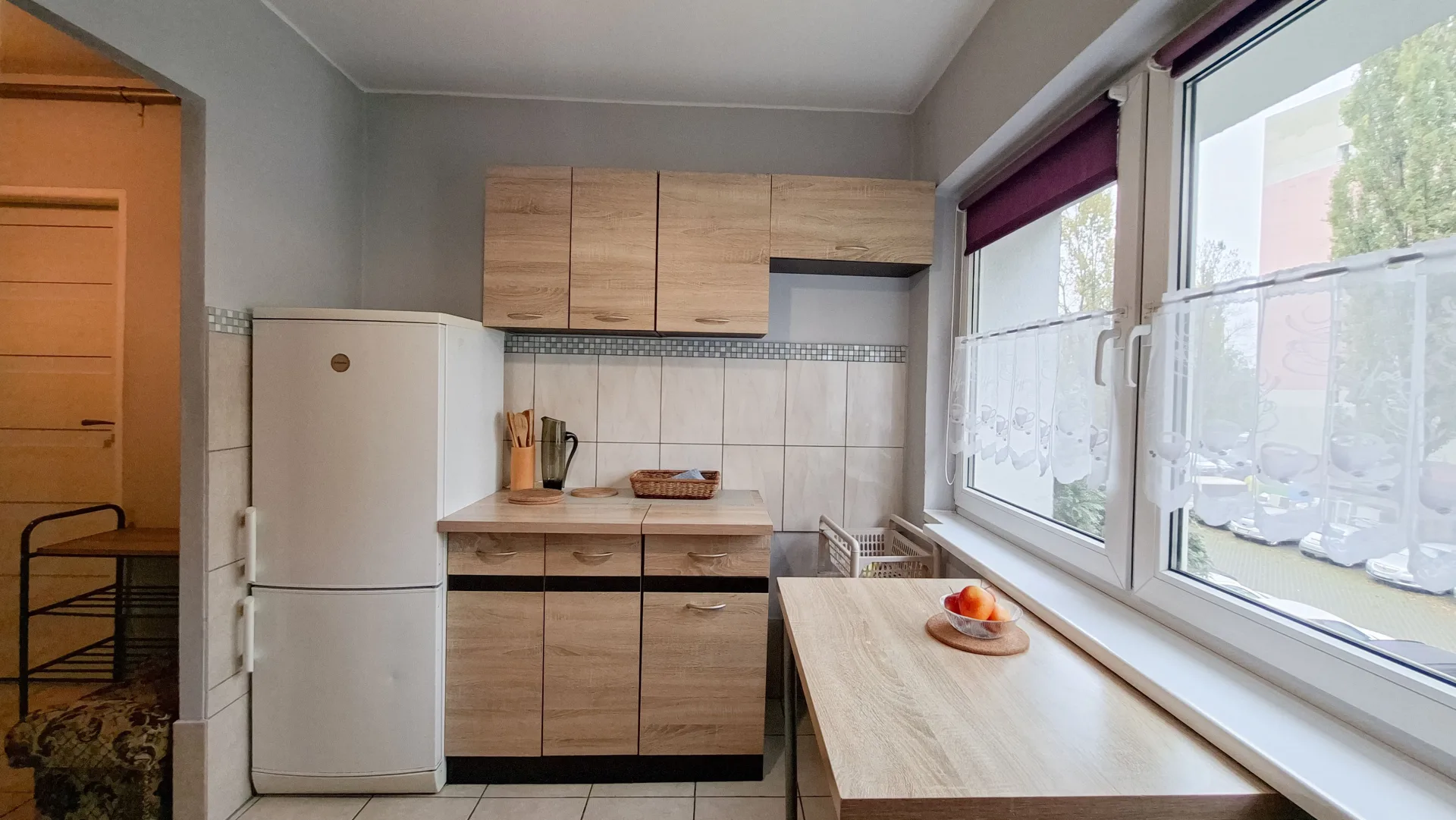 Bezpośrednio: słoneczna kawalerka, Tysiąclecie, 30m2, oddzielna kuchnia