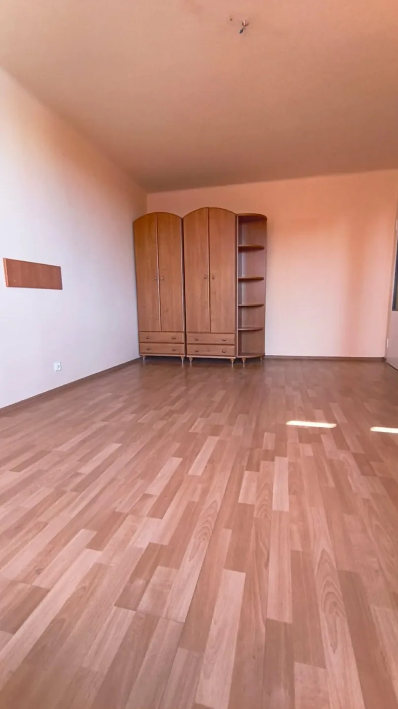 Ustawna kawalerka na sprzedaż