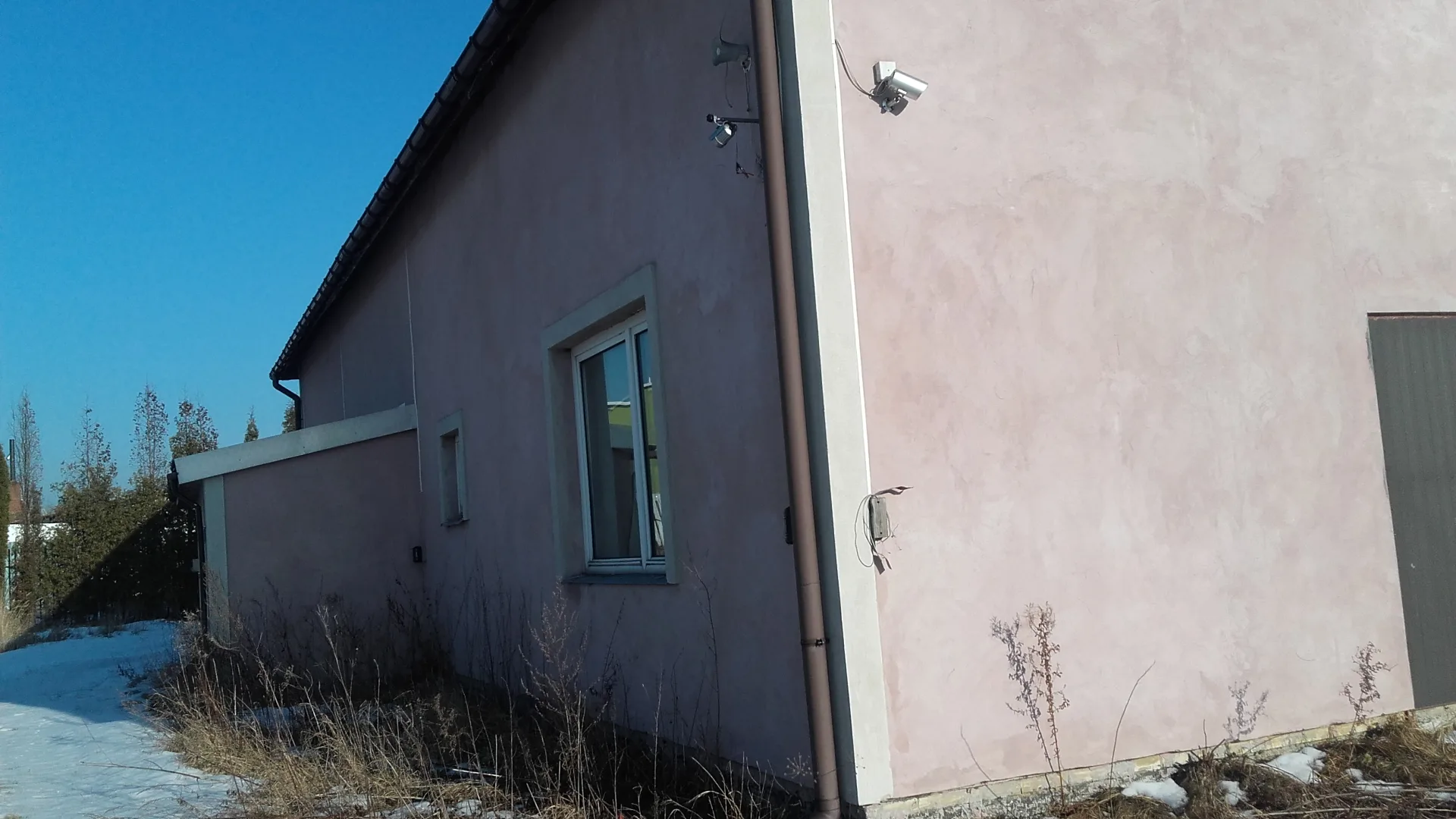 Budynek 160m2 I Plac Na Wynajem Na Usługi Waleriany 23