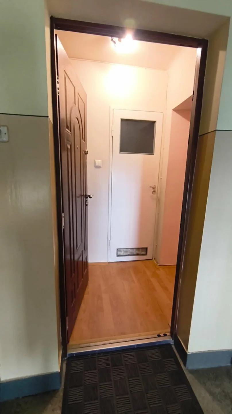 Ustawna kawalerka na sprzedaż