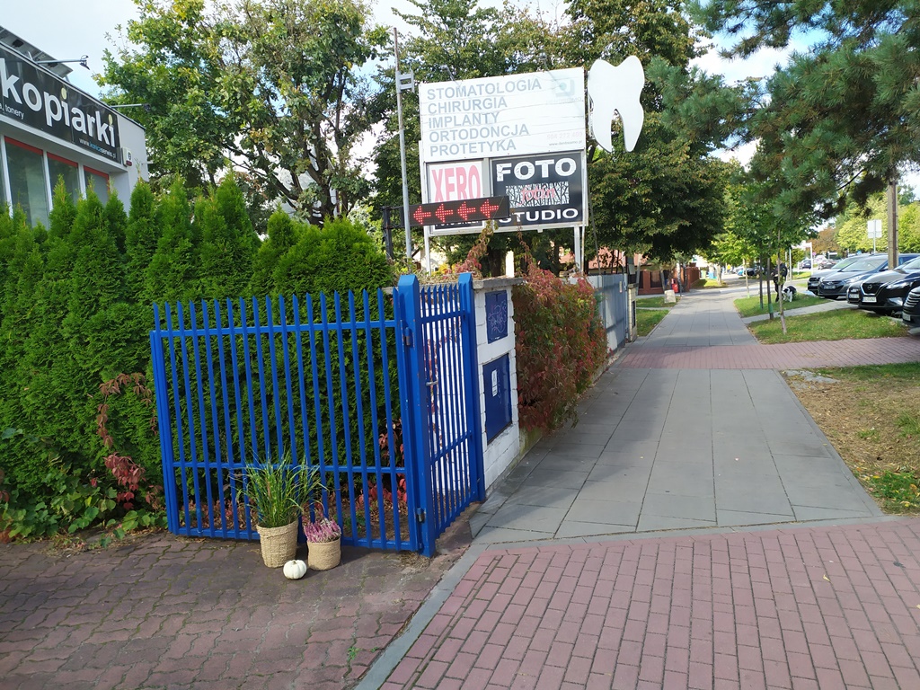 Lokal użytkowy centrum Łomianki od głównej ulicy Warszawska