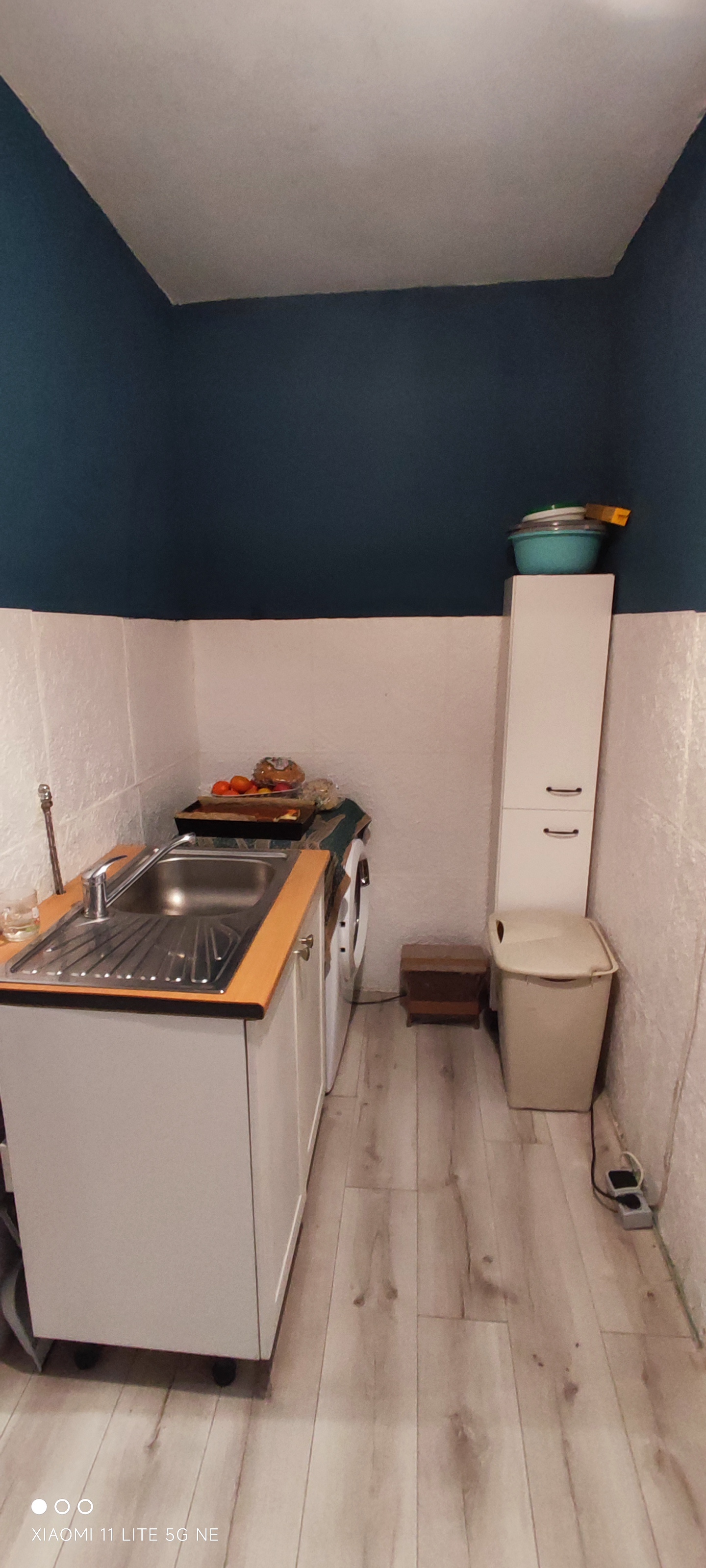 Na sprzedaż dom jednorodzinny z potencjałem adaptacyjnym.