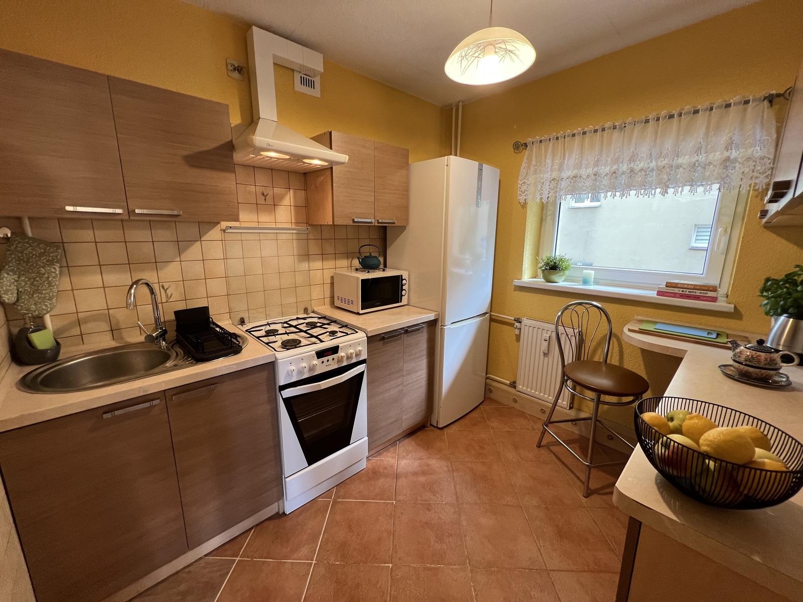 2pok, 46met, okolice Placu Jana Pawła II PIWNICA/WINDA (Wrocław)