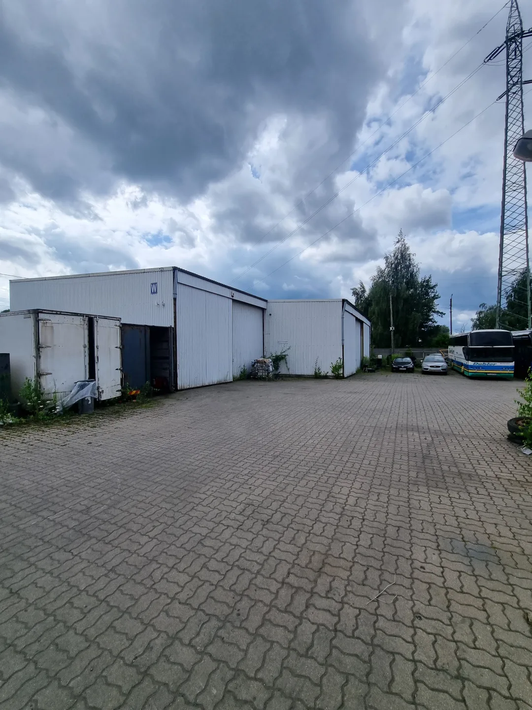 Wynajmę halę pod warsztat samochodowy lub magazyn. OKAZJA !!!