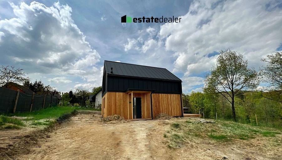 NA SPRZEDAŻ DREWNIANY DOM 80m2 ZABIERZÓW