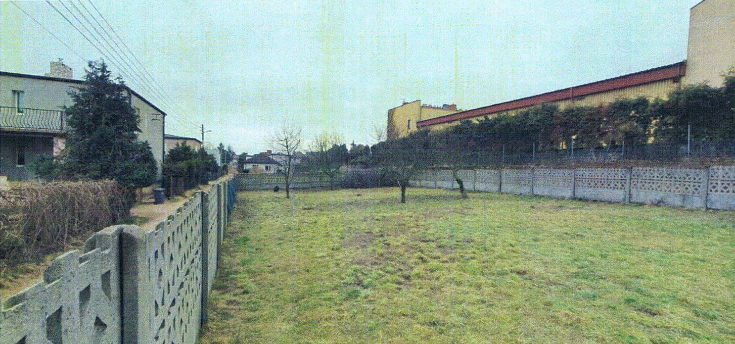 Sprzedam działkę o pow. 716m2 w Świerklaniec