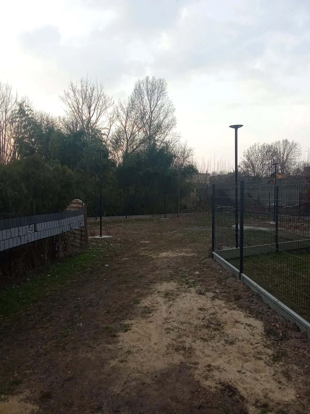 Działka budowlana do dzierżawy/wynajęcia przy centrum 340 m2