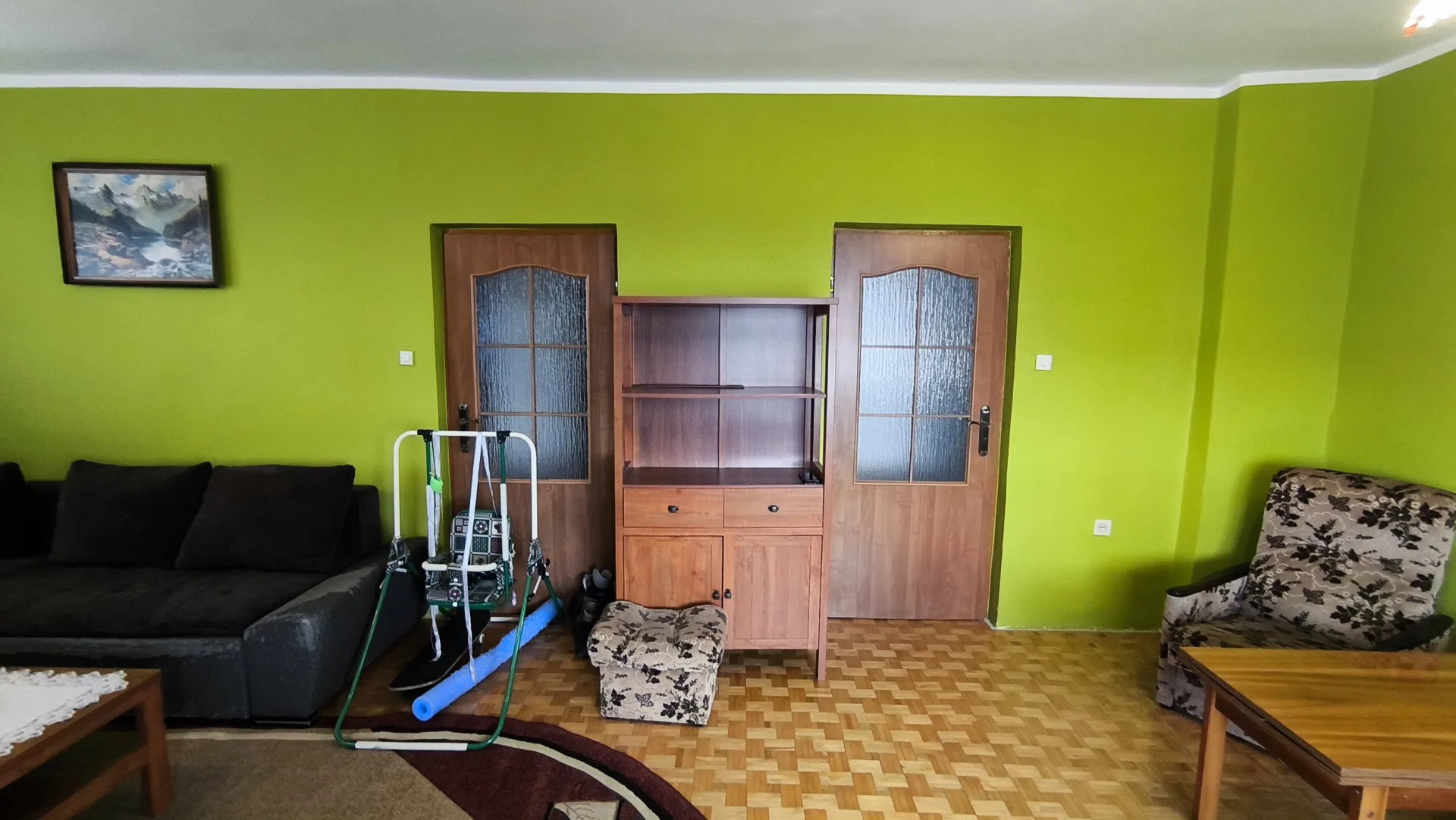 Piętro Domu Jednorodzinnego z oddzielną klatką schodową i mediami