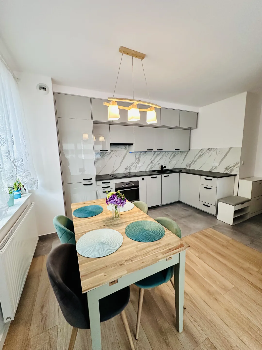 Na sprzedaż 3-pokojowe mieszkanie 47 m² | Grochów | Blisko centrum Warszawy | Świetna komunikacja i potencjał inwestycyjny