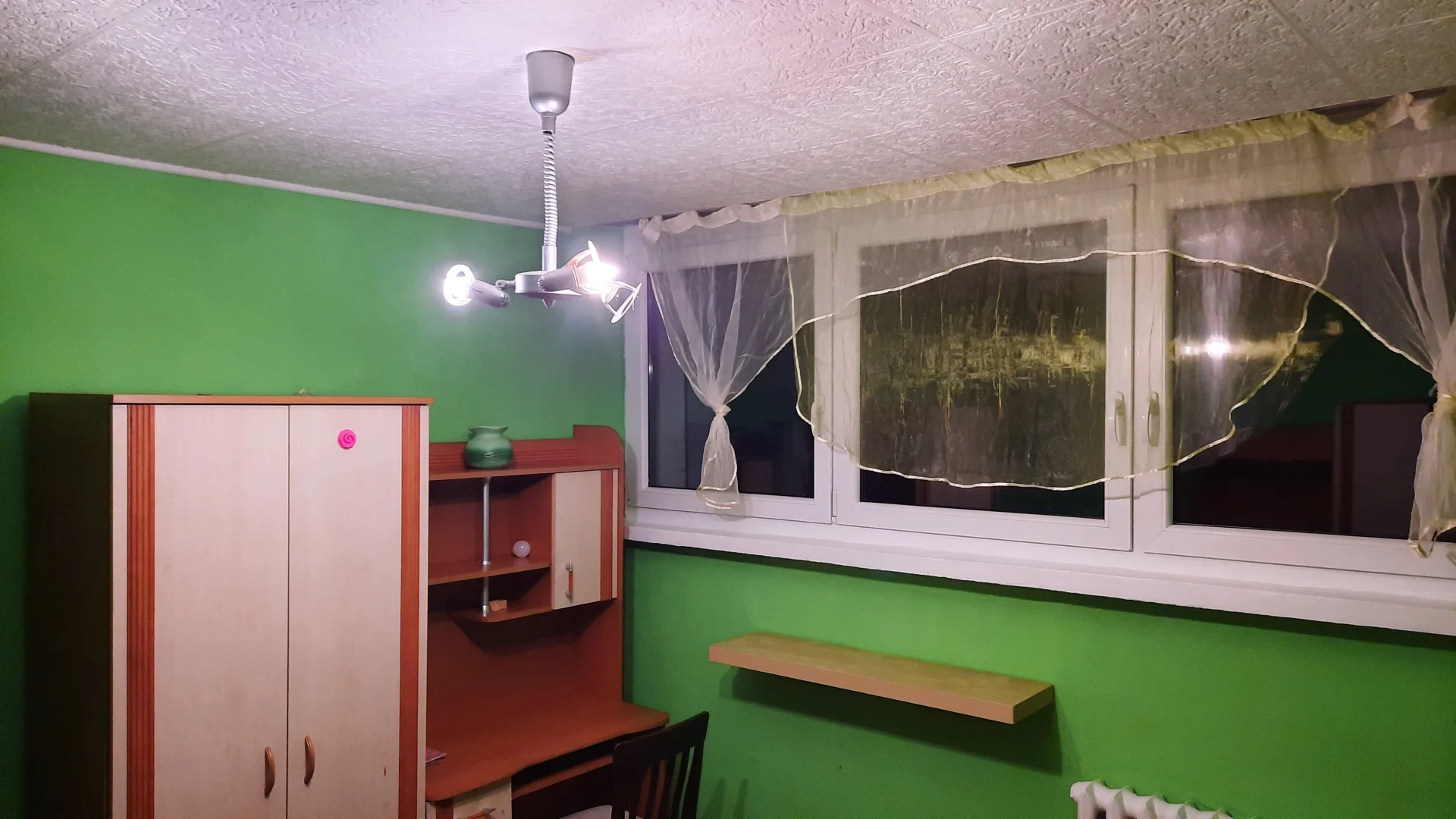 Wynajmę mieszkanie 2 pokojowe na 1 piętrze z balkonem i widokiem na zieleń.