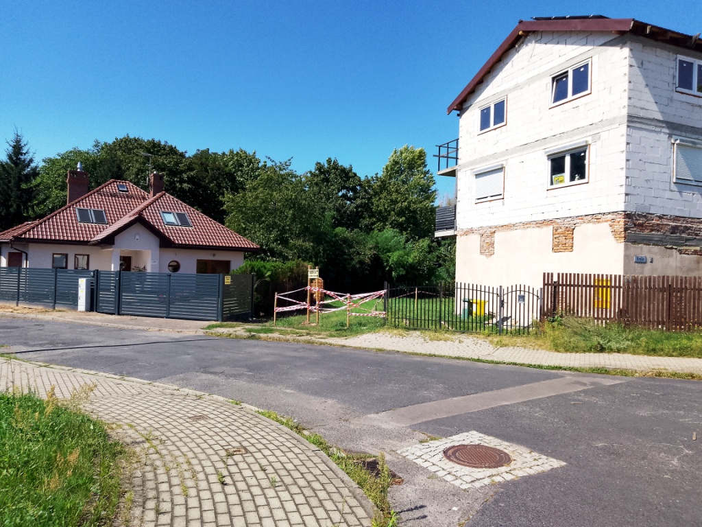 Atrakcyjna działka budowlana w centrum Legnicy z projektem