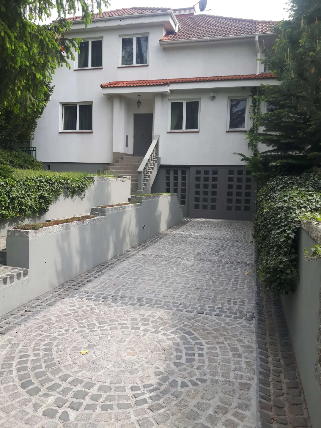 Na wynajem budynek usługowo-handlowo-mieszkalny w Puławach