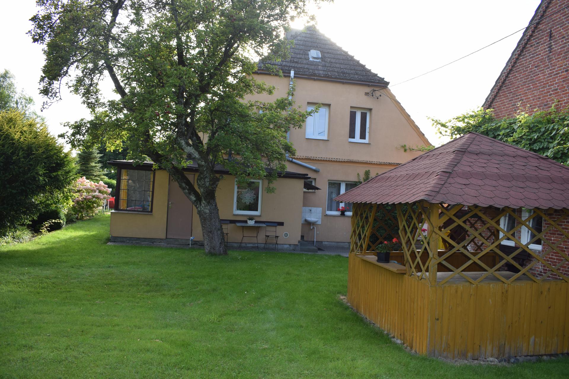 Dom bliźniak 5 pokoi z działkami w Mielenku