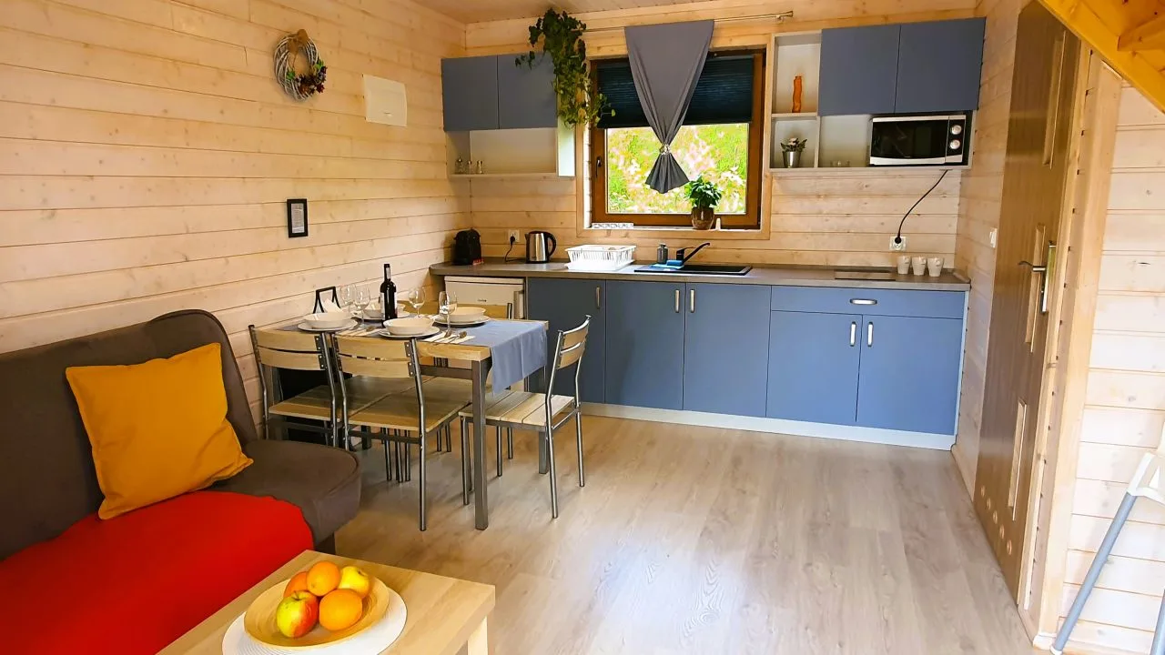 Ośrodek wypoczynkowy "Kolorowe Domki" NA SPRZEDAŻ