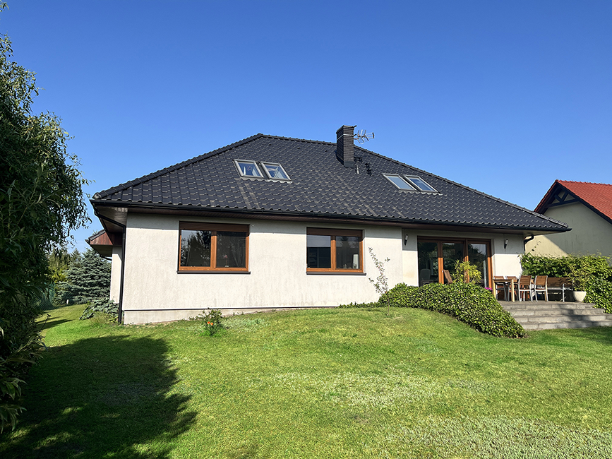 Sprzedam dom wolnostojący z garażem Sierosław pod Poznaniem