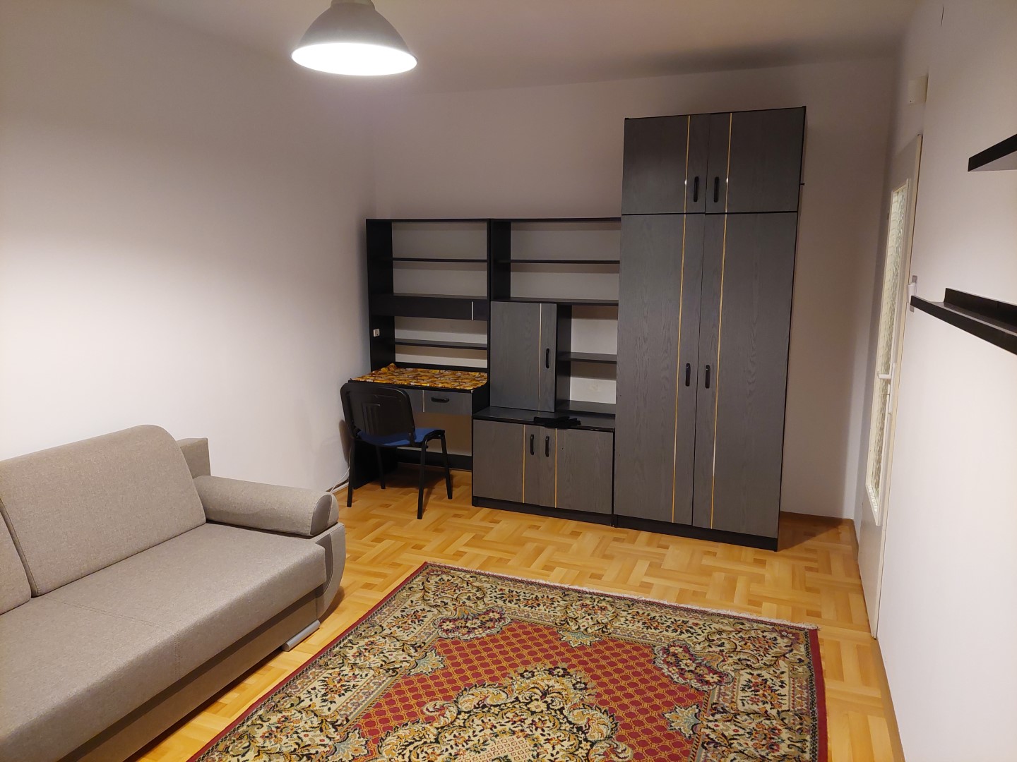 Os. Akademickie (Czyżyny) - 2 pokoje, 2 łazienki + jasna kuchnia