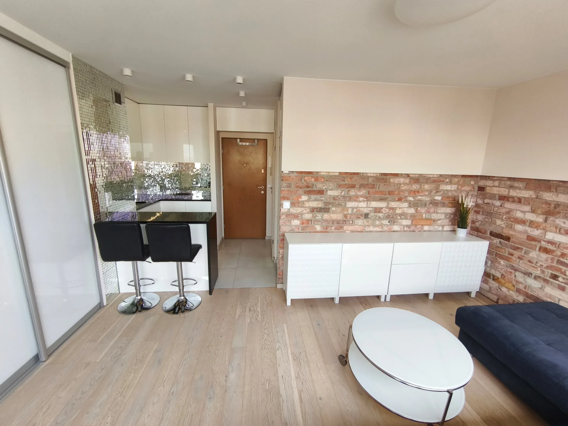 Kawalerka - Szekspira, Warszawa