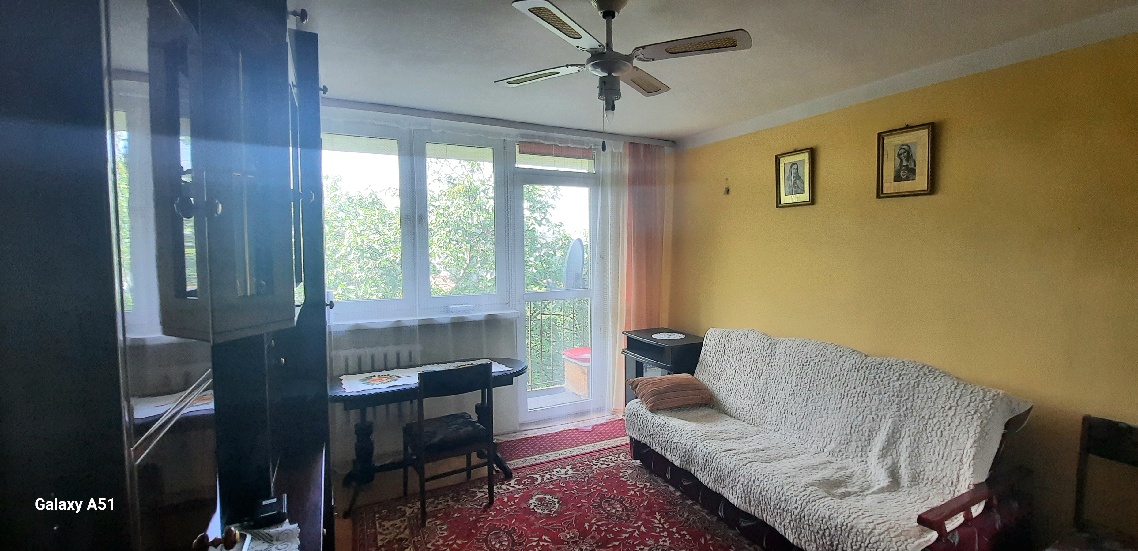 Sprzedaż mieszkania własnościowego z KW