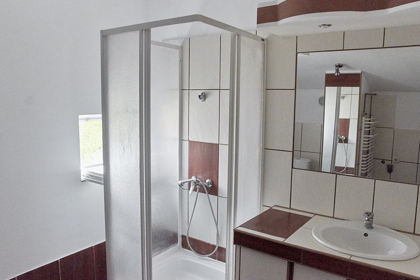 Sprzedam dom w cichej okolicy